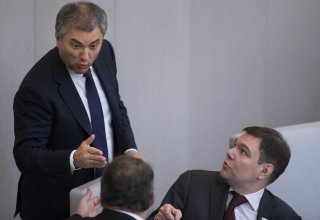 Russian lawmakers approve bill targeting foreign media