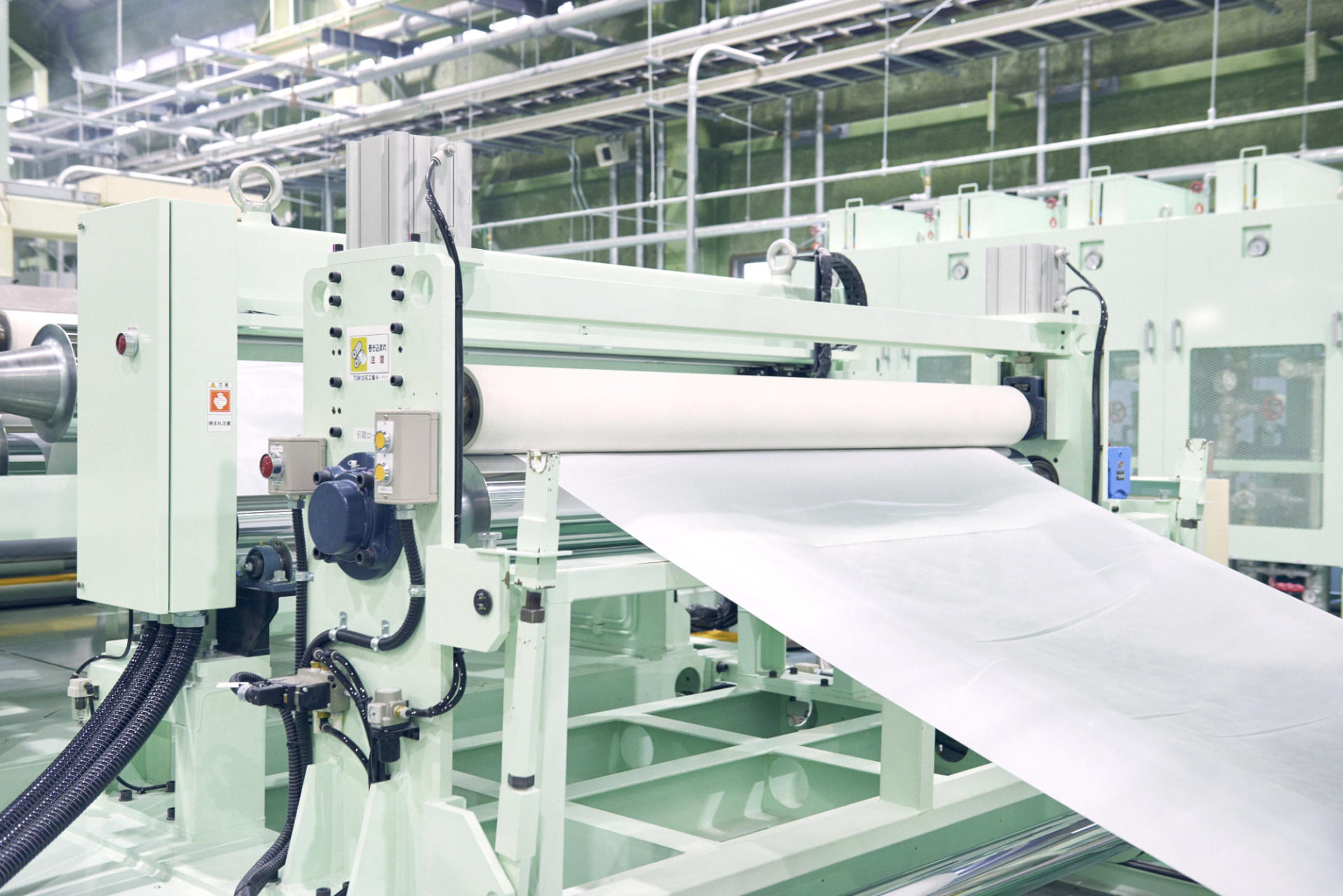 Китайские инвесторы построят завод по производству бумаги в Казахстане
