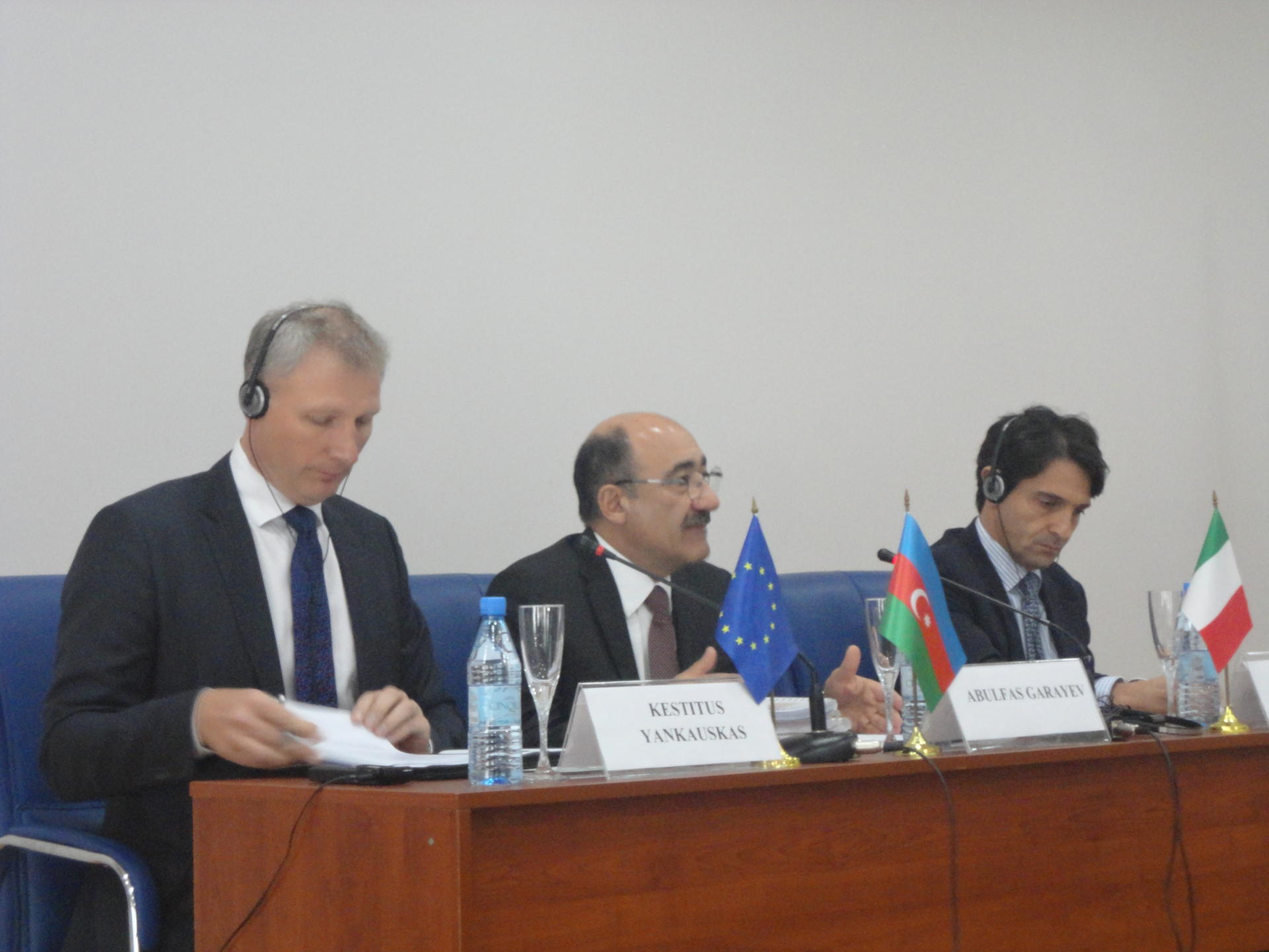 В Баку представлен проект по  модернизации системы политики и управления сектора культуры