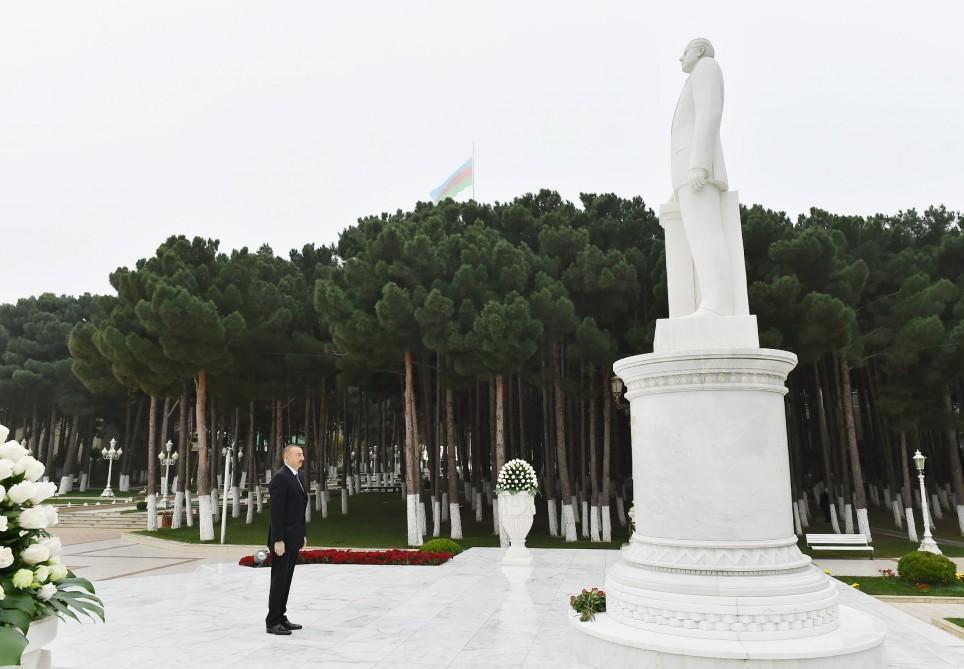 Президент Азербайджана Ильхам Алиев прибыл в Абшеронский район (ФОТО)