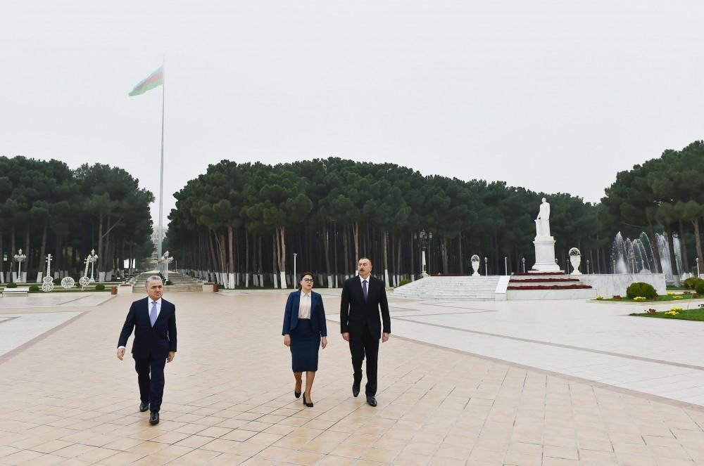 Президент Азербайджана Ильхам Алиев прибыл в Абшеронский район (ФОТО)
