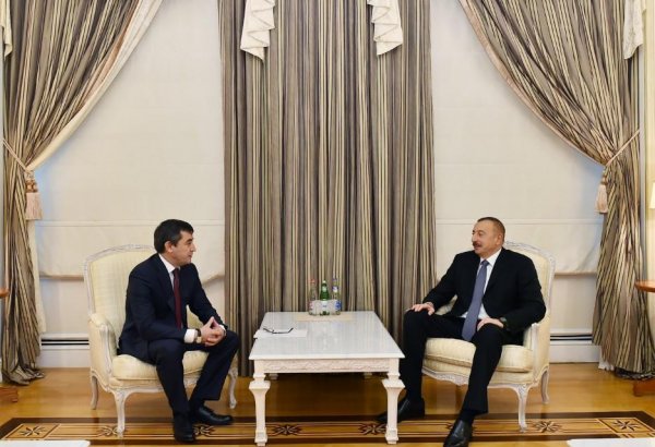 President Aliyev receives Uzbek deputy PM (PHOTO)