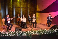 Вечера мугама в Баку: От мастера к ученику (ФОТО)