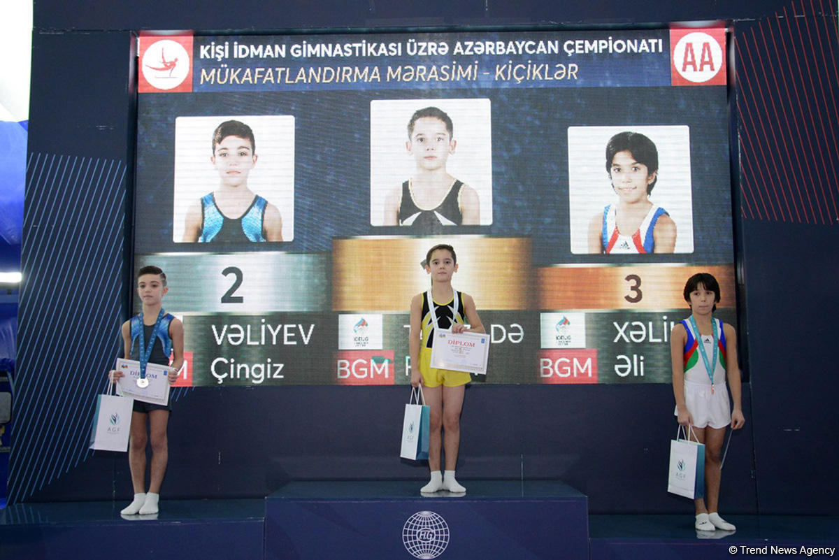 Награждены призеры первого дня чемпионатов Азербайджана по спортивной гимнастике и акробатике (ФОТО)