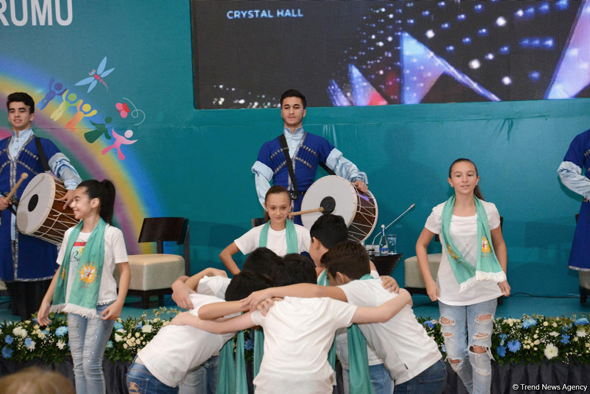 Baku hosts 4th National Forum of Azerbaijani Children (PHOTO)