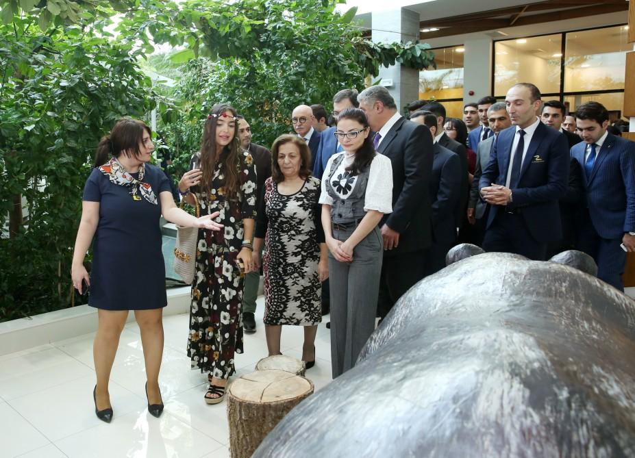 Heydar Aliyev Foundation VP Leyla Aliyeva attends opening of ecological problems exhibition (PHOTO)