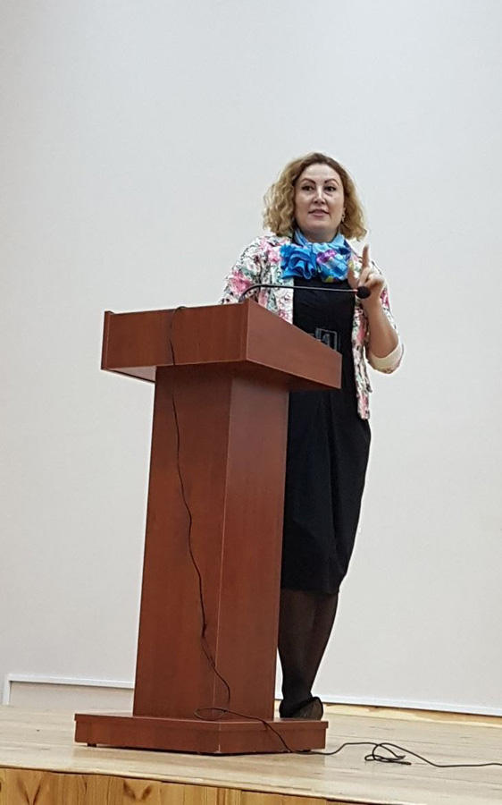 В Шамкире прошел семинар для учителей русского языка (ФОТО)