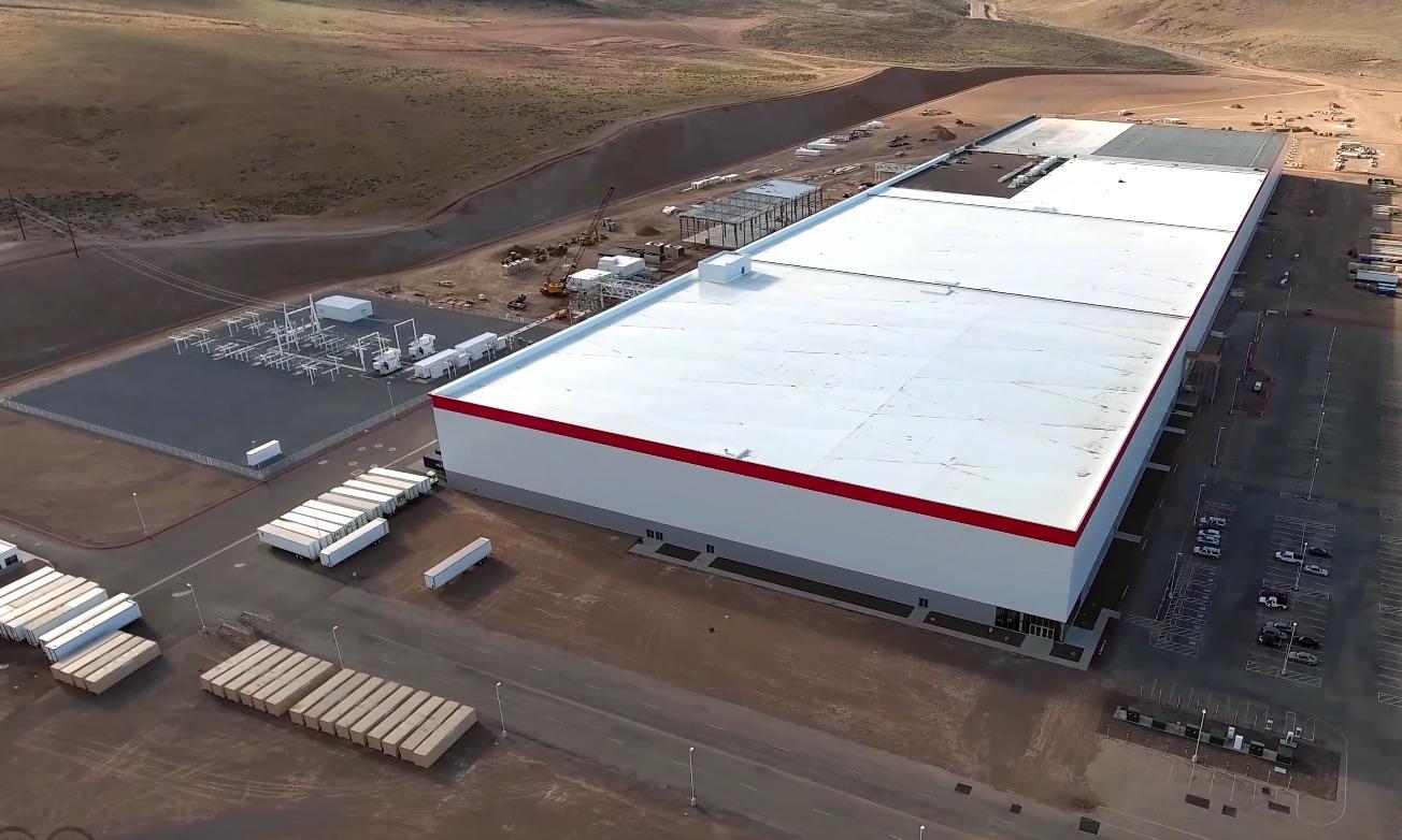 Tesla построит в Шанхае завод по производству накопителей энергии Megapack