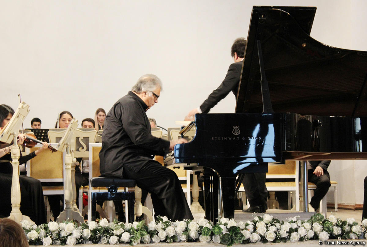 Браво, мастер! Юбилейный концерт Фархада Бадалбейли (ФОТО)