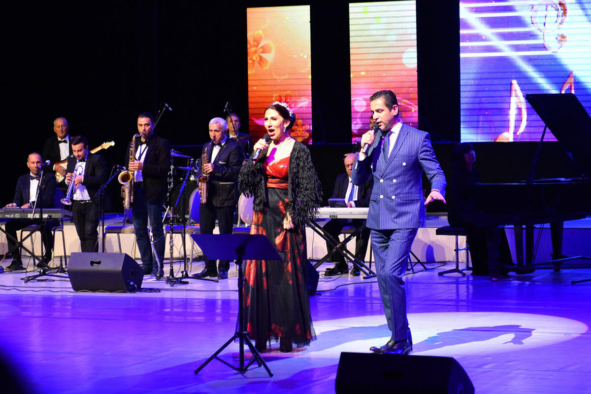 Heydər Əliyev Sarayında ulduzların dueti baş tutub (FOTO)