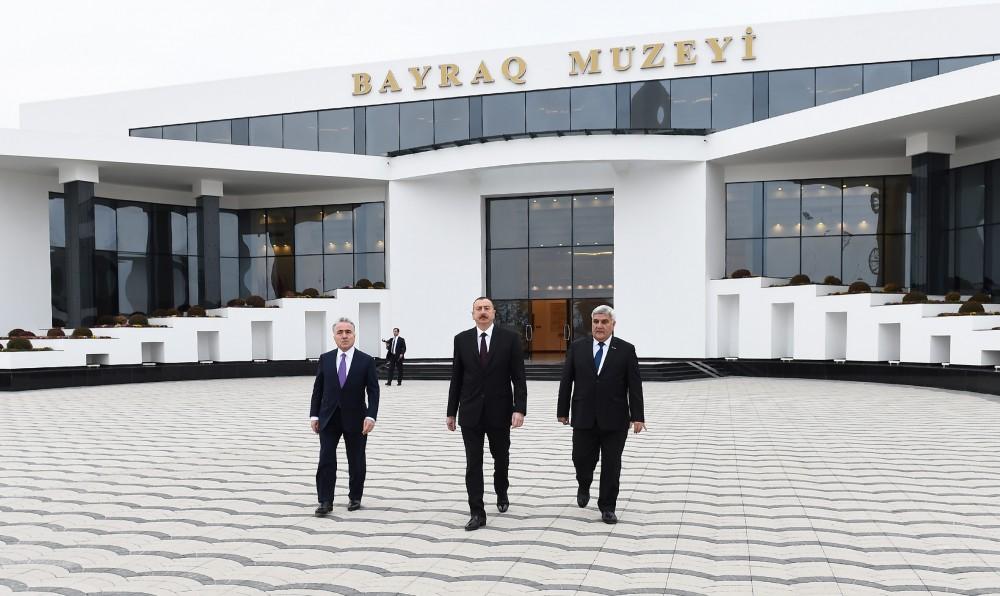 Президент Ильхам Алиев принял участие в открытии Музея флага в Сабирабаде (ФОТО)