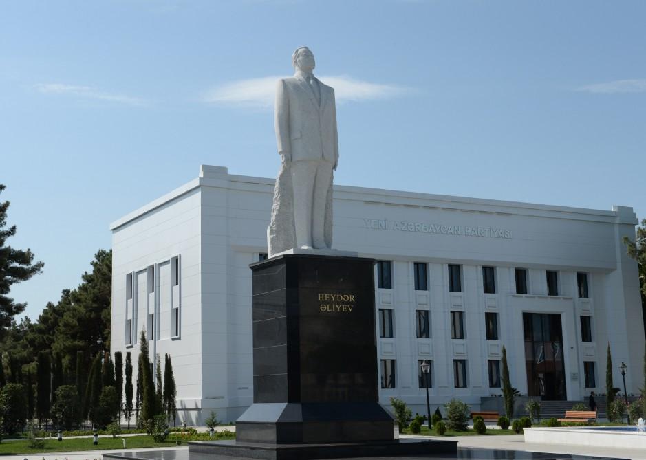 Prezident İlham Əliyev Sabirabad rayonuna səfərə gəlib (FOTO)