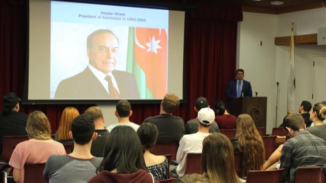 Baş konsul: Azərbaycan regionda siyasi və iqtisadi güc mərkəzinə çevrilib (FOTO)