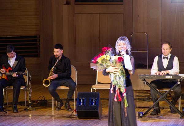 Бриллиант Дадашева представила в Москве азербайджанские народные песни (ФОТО)