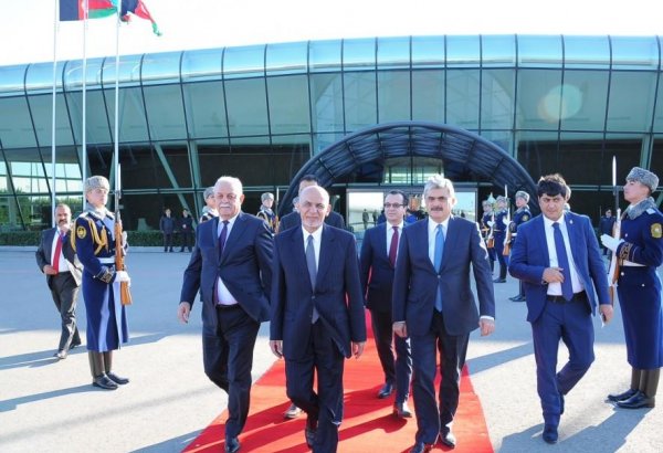 Afghan president completes Azerbaijan visit