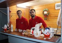 В Баку открылась традиционная благотворительная ярмарка "Холодные руки, горячее сердце" (ФОТО)