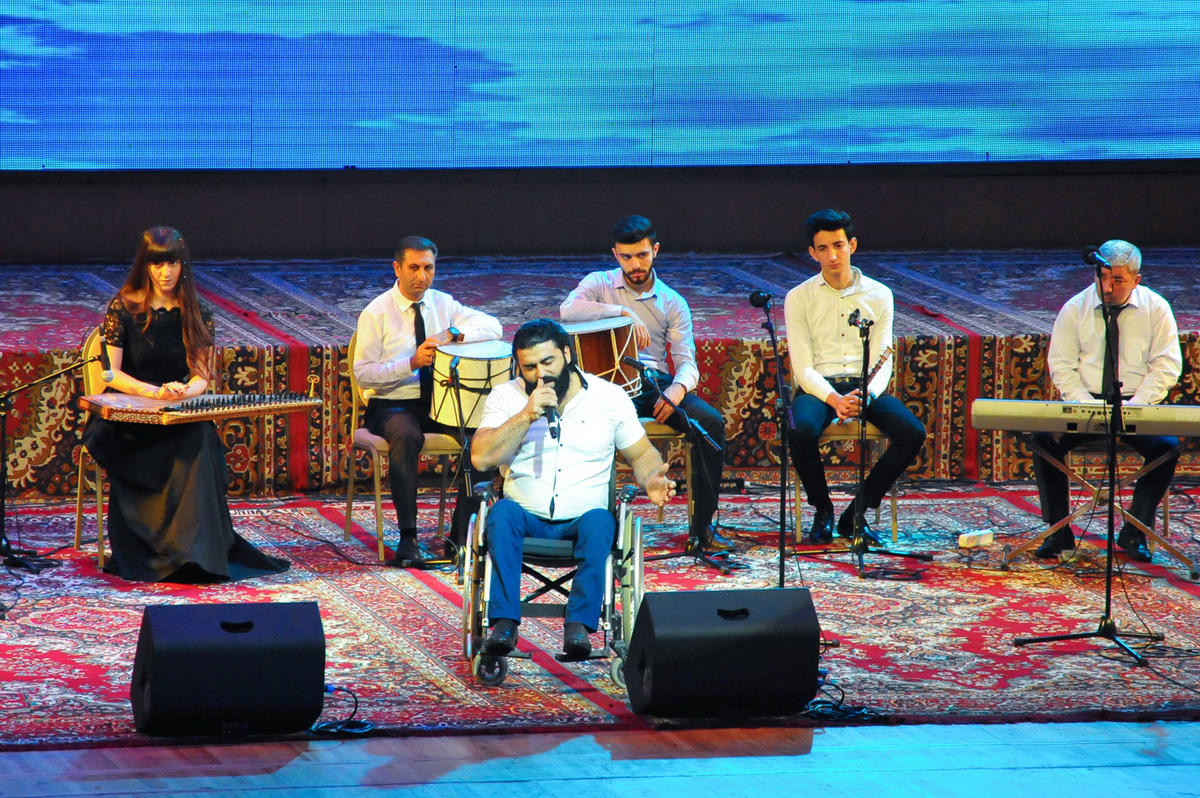 Heydər Əliyev Sarayında “Biz bir ailəyik” adlı konsert keçirilib (FOTO)