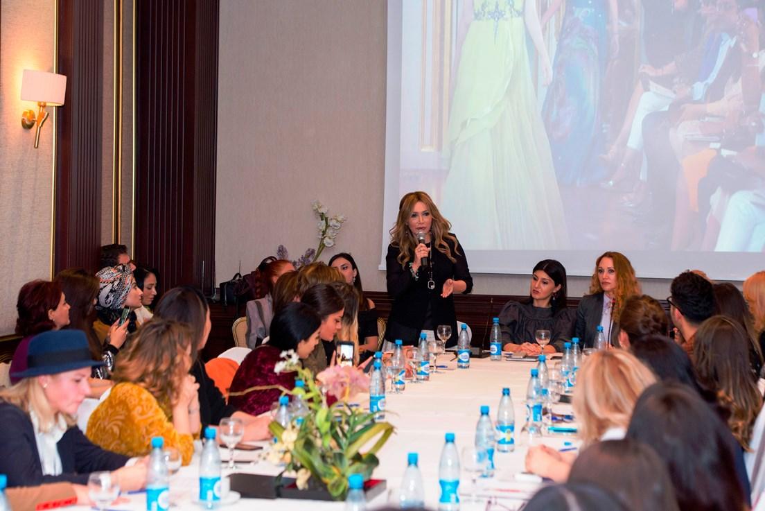Зимнее настроение азербайджанских дизайнеров – горячие дискуссии со вкусным ужином (ФОТО)