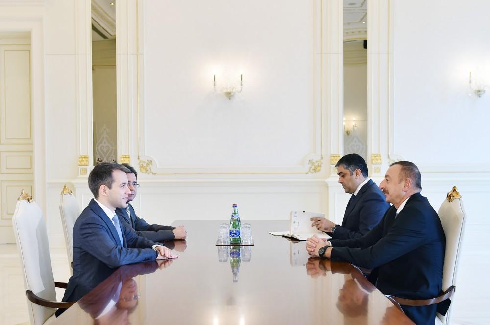 President Aliyev receives Russian telecom minister