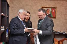 ADU-nun rektoru Kamal Abdulla İsrail səfiri ilə görüşüb (FOTO)