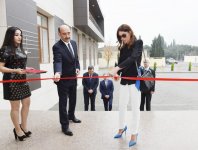 Birinci vitse-prezident Mehriban Əliyeva Rostropoviçlər adına Musiqi Məktəbinin yeni binasının açılışında iştirak edib (FOTO)