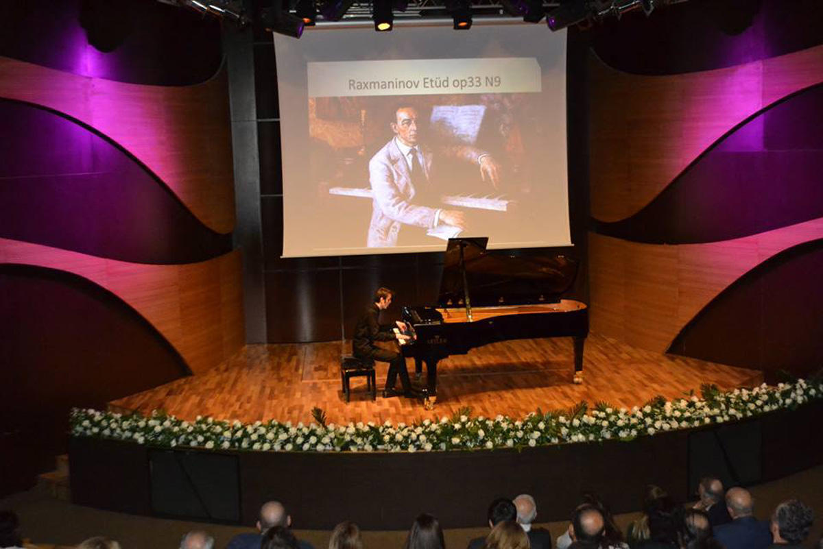 Beynəlxalq Muğam Mərkəzində "Klassik musiqi axşamı" adlı konsert keçirilib (FOTO)