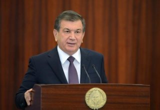 Uzbek president bans Central Bank from managing commercial banks