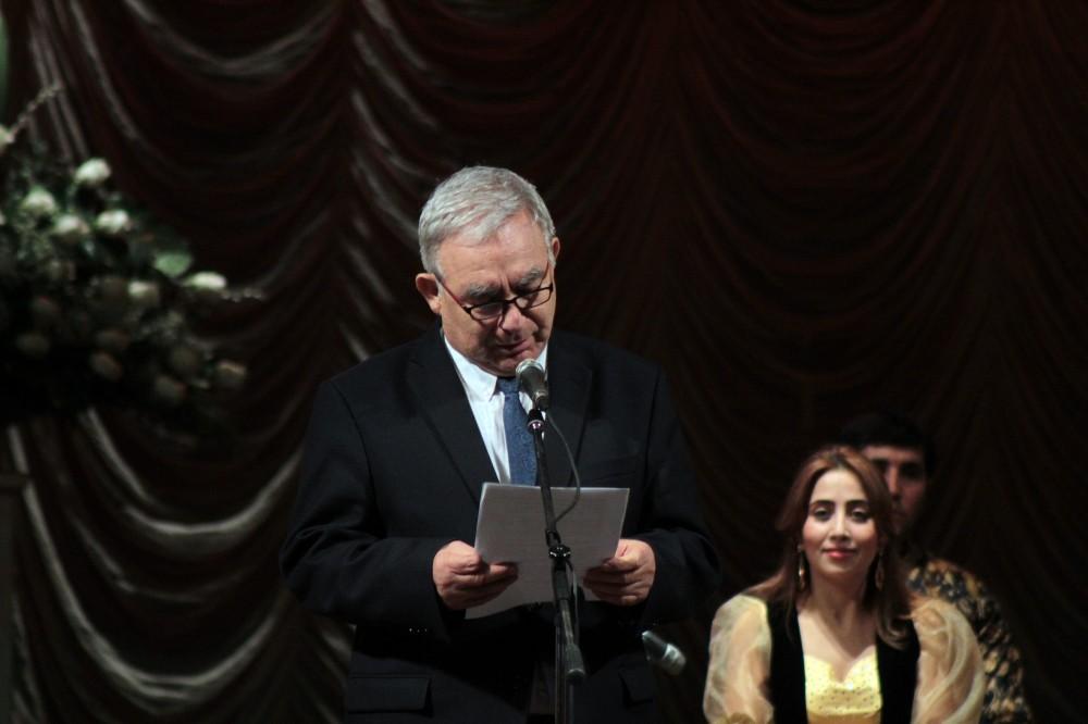 В Баку прошел торжественный вечер в честь 300-летия Моллы Панаха Вагифа (ФОТО)
