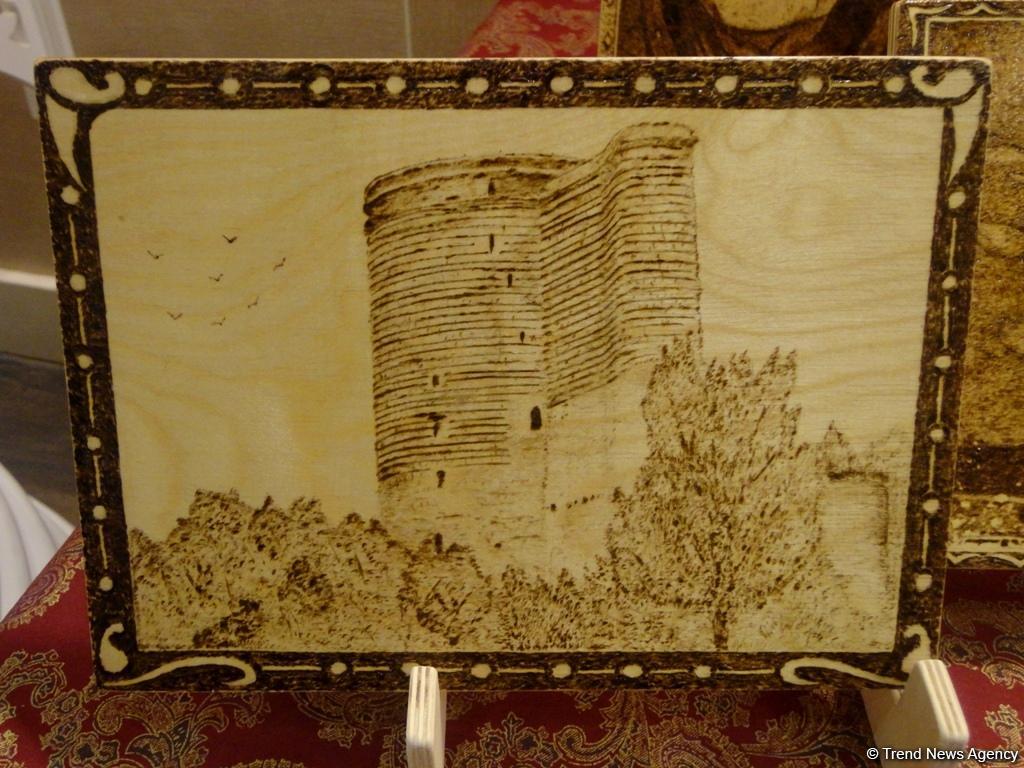 Пирография азербайджанских мастеров - произведения раскаленной иглой (ФОТО)