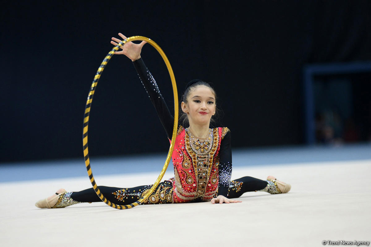 Bədii gimnastika və batut üzrə Azərbaycan birinciliyi davam edir (FOTO)