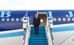 President Ilham Aliyev arrives in Turkey (PHOTO)