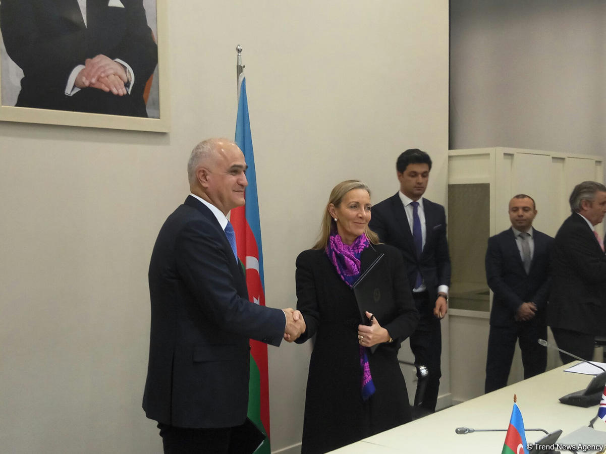 Азербайджан и Великобритания подписали протокол межправкомиссии (ФОТО)