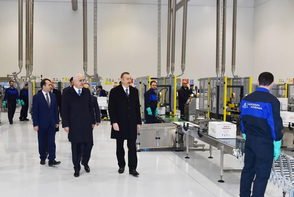 Ilham Aliyev visits Sumgait Chemical Industrial Park (PHOTO)