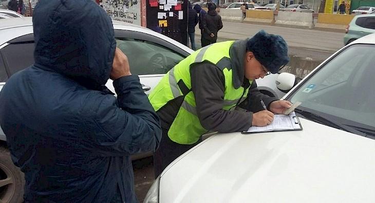 Kyrgyz traffic police gets new uniform