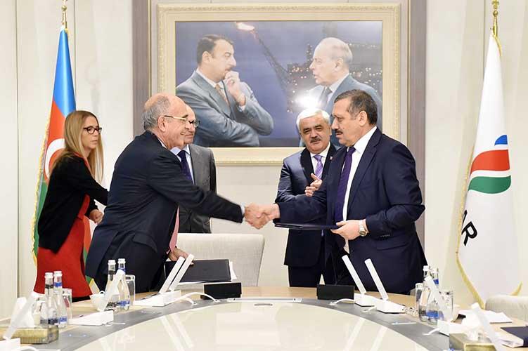 SOCAR, Tecnicas Reunidas ink deal for Baku refinery modernization (PHOTO)