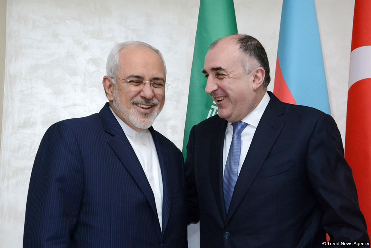 В Баку прошла трехсторонняя встреча глав МИД Азербайджана, Турции и Ирана (ФОТО)
