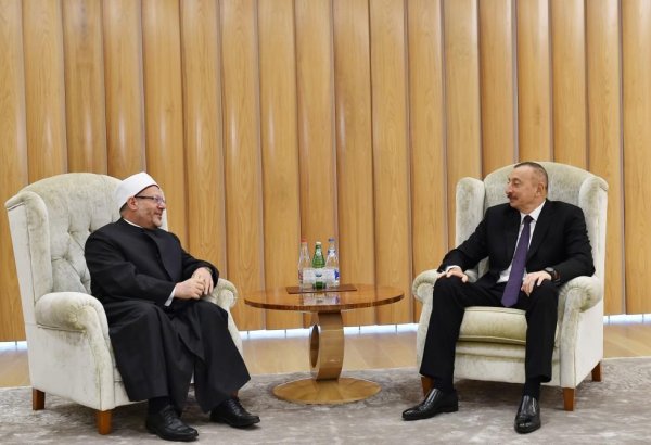 President Aliyev receives Grand Mufti of Egypt (PHOTO)