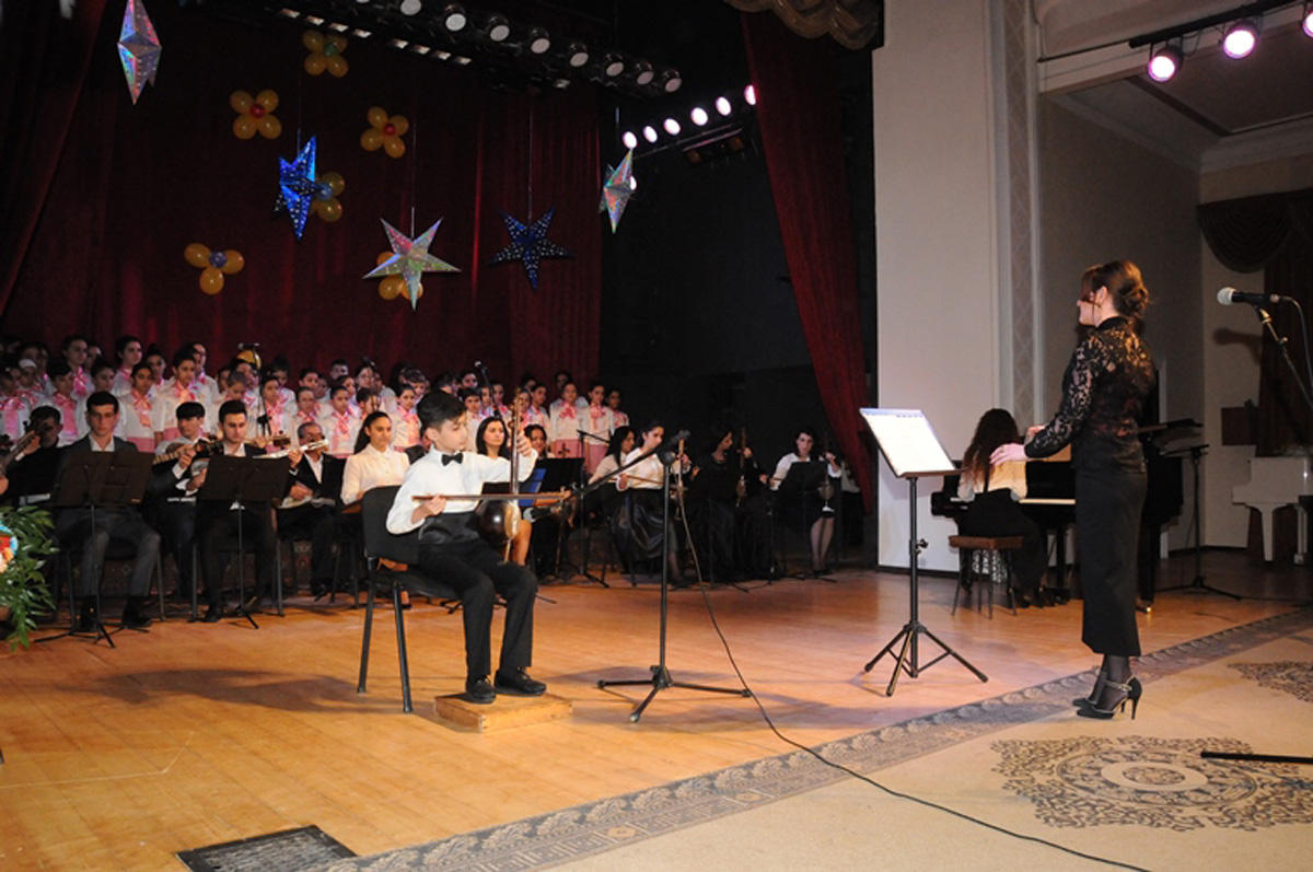 В Баку отметили 125-летие народного артиста Ахмеда Бакиханова (ФОТО)