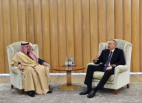 Ilham Aliyev receives Saudi deputy minister of Islamic affairs  (PHOTO)