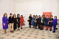 Азербайджанская элита на вечере "Возраст не властен над женщиной" (ФОТО)