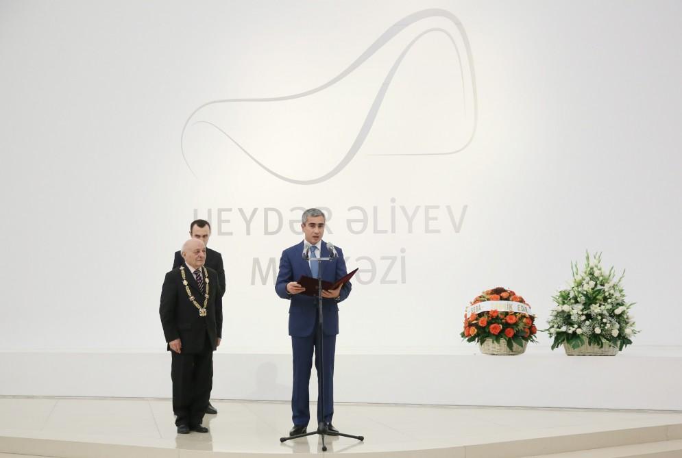 Вице-президент Фонда Гейдара Алиева Лейла Алиева приняла участие в открытии персональной выставки Омара Эльдарова (ФОТО)