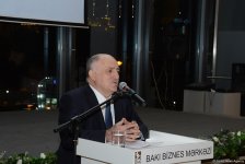 Шахин Мустафаев: Ненефтяной сектор Азербайджана успешно развивался в 2017 году (ФОТО) (версия 2)