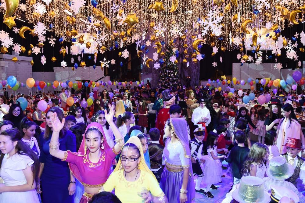 Heydar Aliyev Foundation arranges annual New Year party for children (PHOTO)