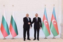 Состоялась встреча один на один Президента Ильхама Алиева и премьера Болгарии (ФОТО)