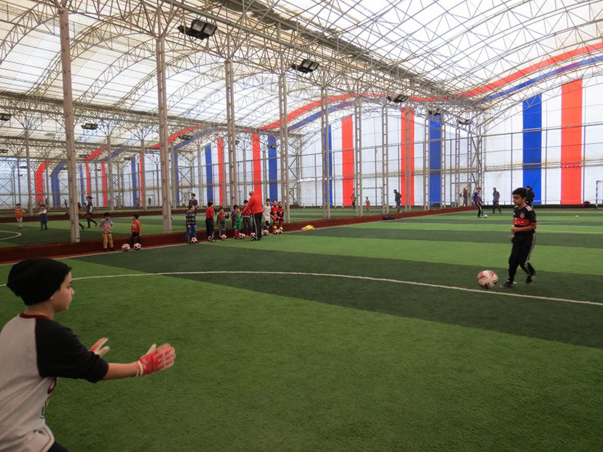 Первые шаги детско-юношеской футбольной школы AZFAR (ВИДЕО, ФОТО)