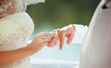 В Азербайджане более 70 тыс. девушек вступили в брак до 18 лет