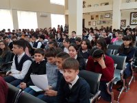 180 бакинских школьников проверили свои знания по русскому языку и литературе (ФОТО)