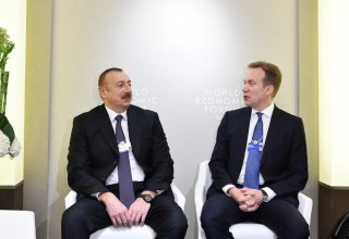 President Ilham Aliyev meets with WEF President in Davos