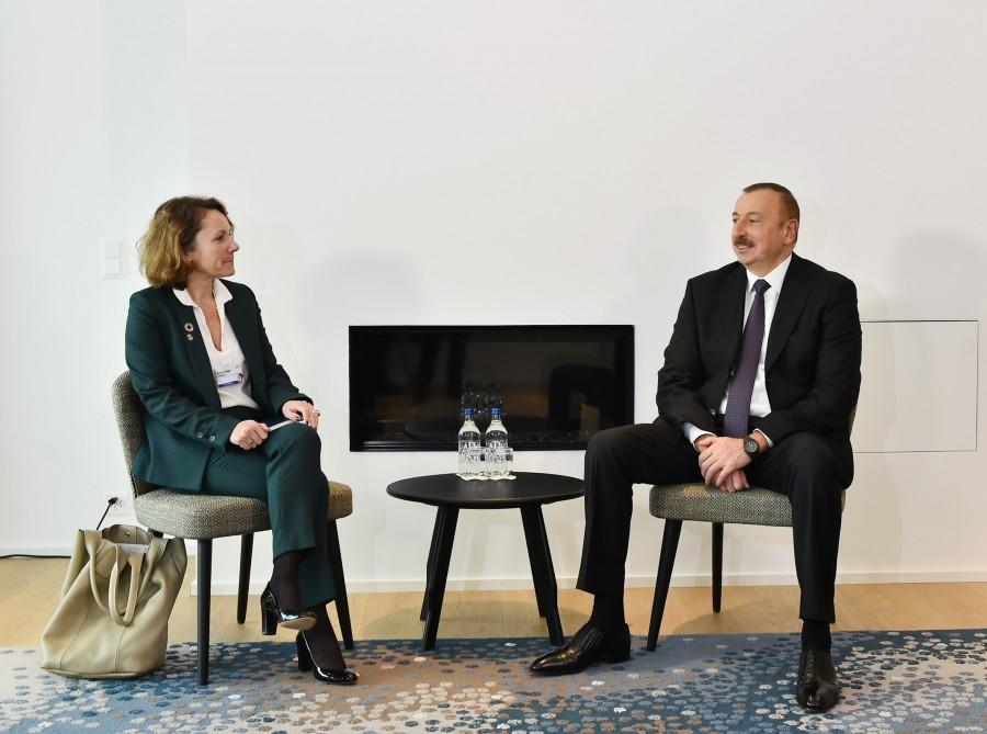 Ilham Aliyev meets with Deputy CEO of SUEZ GROUP in Davos (PHOTO)