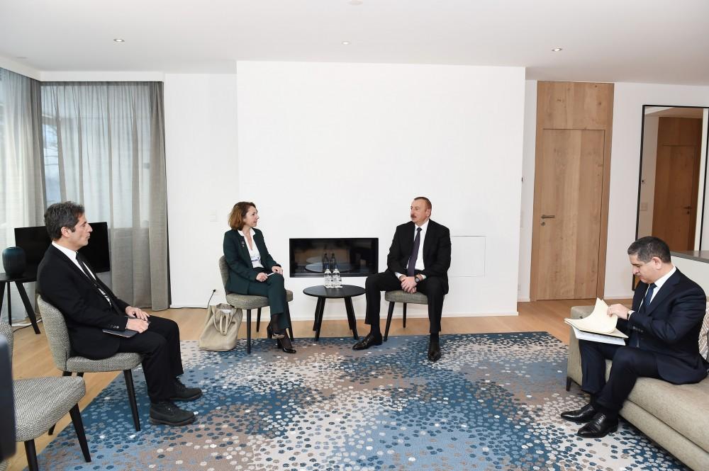 Президент Ильхам Алиев встретился в Давосе с генеральным исполнительным вице-президентом SUEZ GROUP (ФОТО)